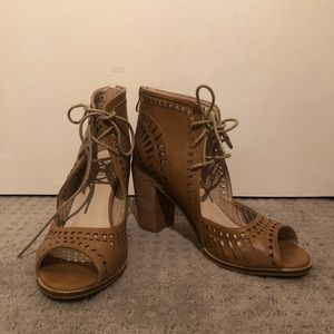 Catherine Malandrino Heeled Sandals (Size 8)